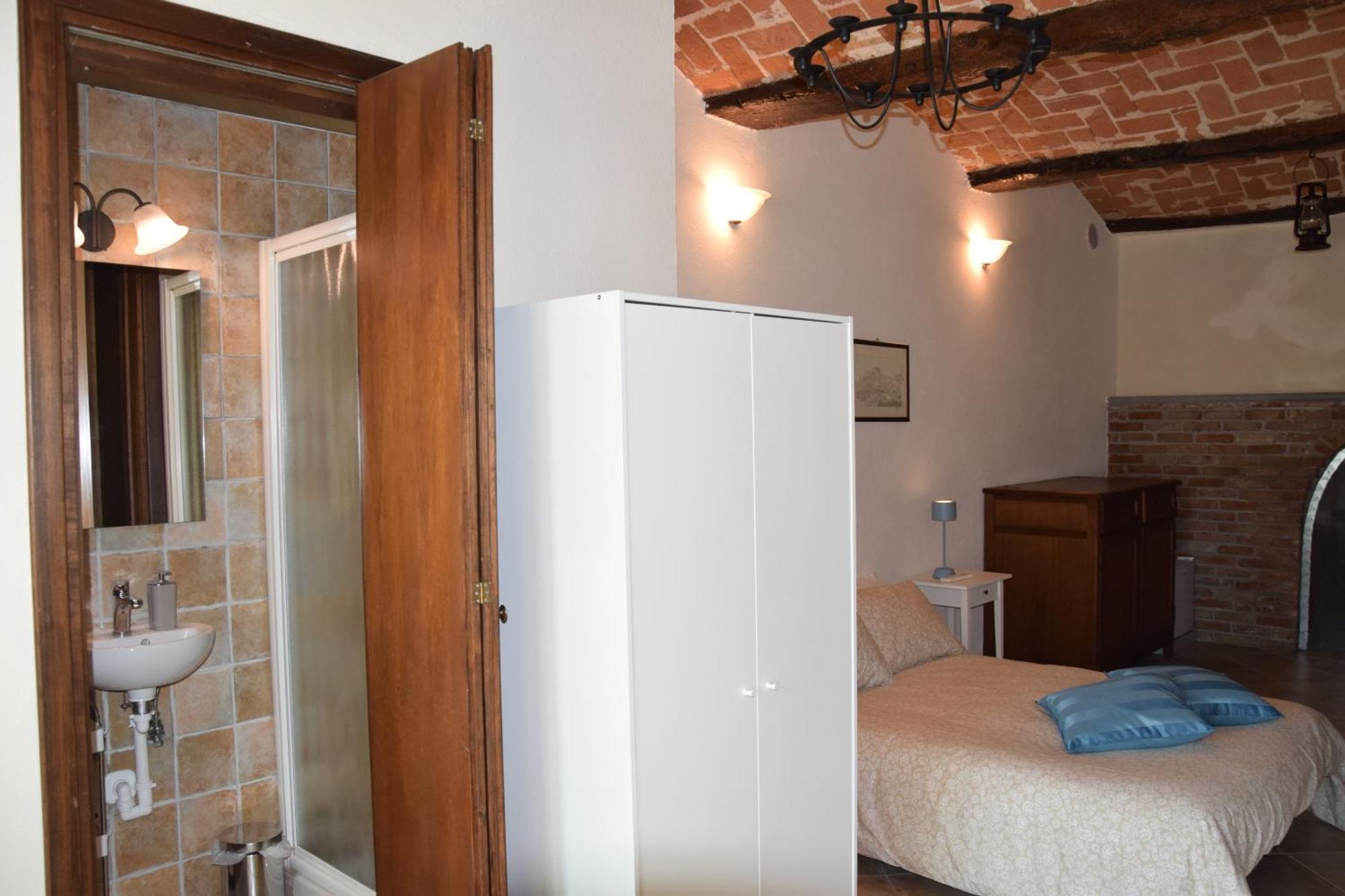 An Tij Sle - Nel Cuore Del Borgo Guarene Esterno foto