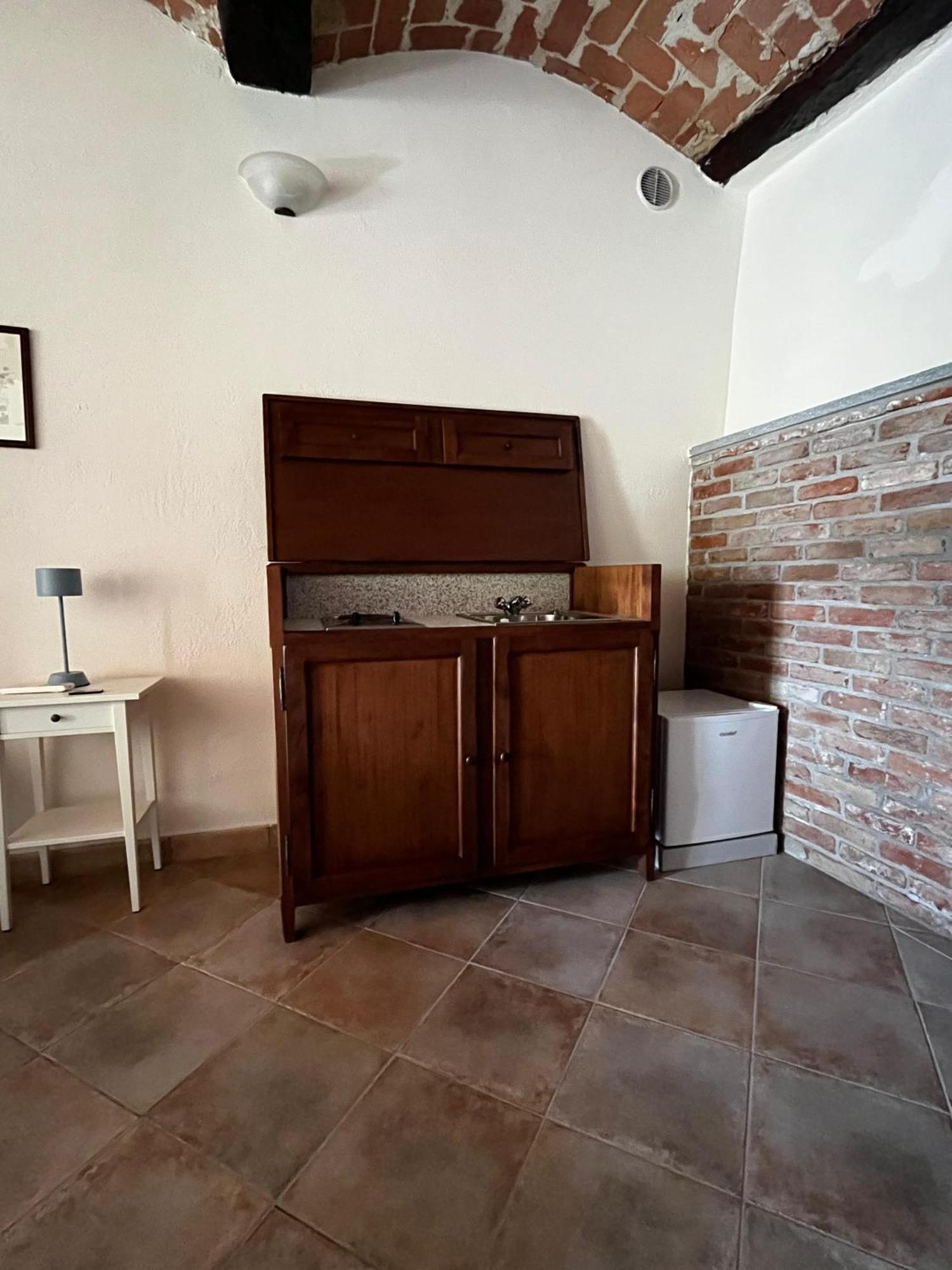 An Tij Sle - Nel Cuore Del Borgo Guarene Esterno foto