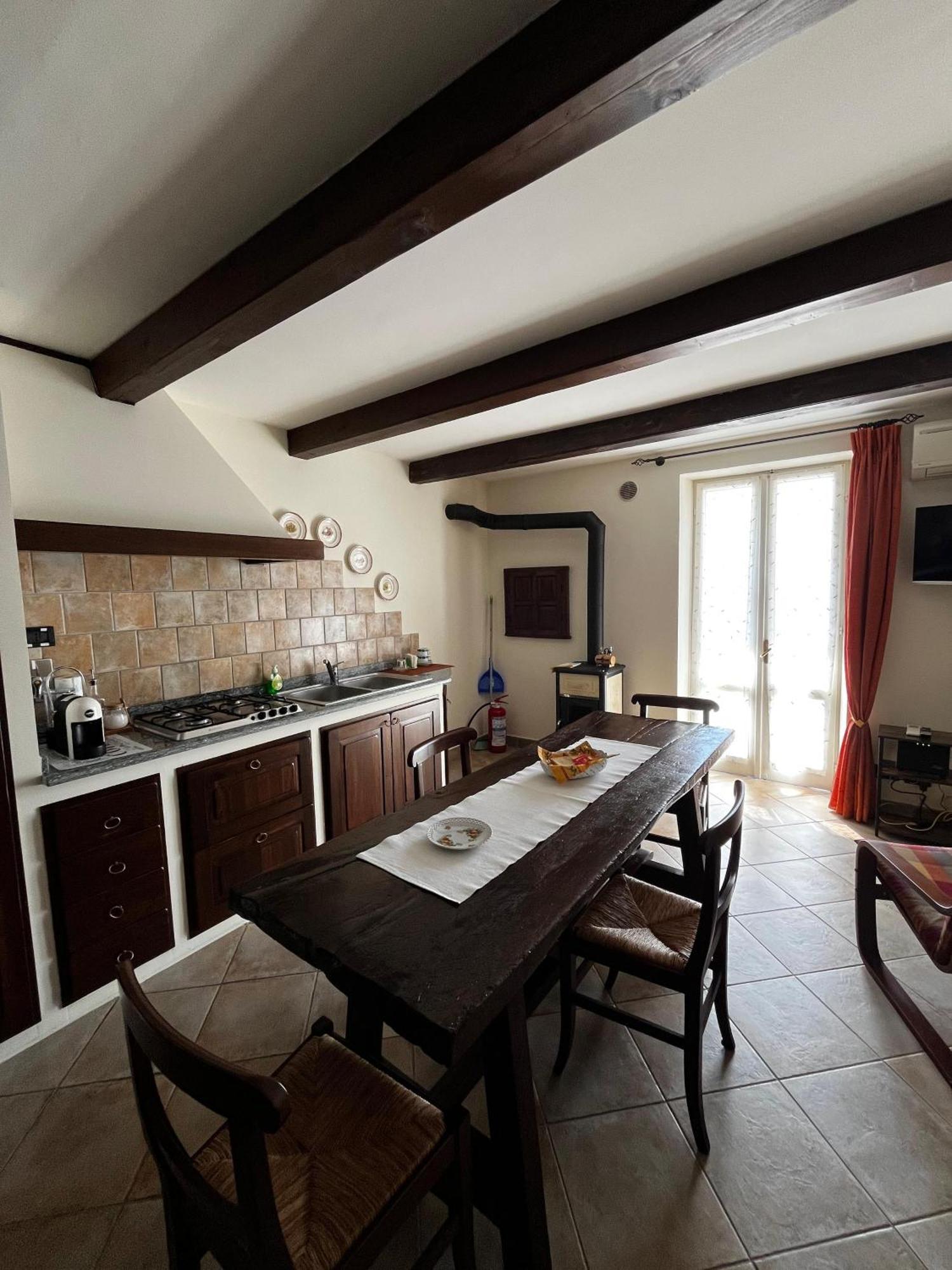 An Tij Sle - Nel Cuore Del Borgo Guarene Esterno foto