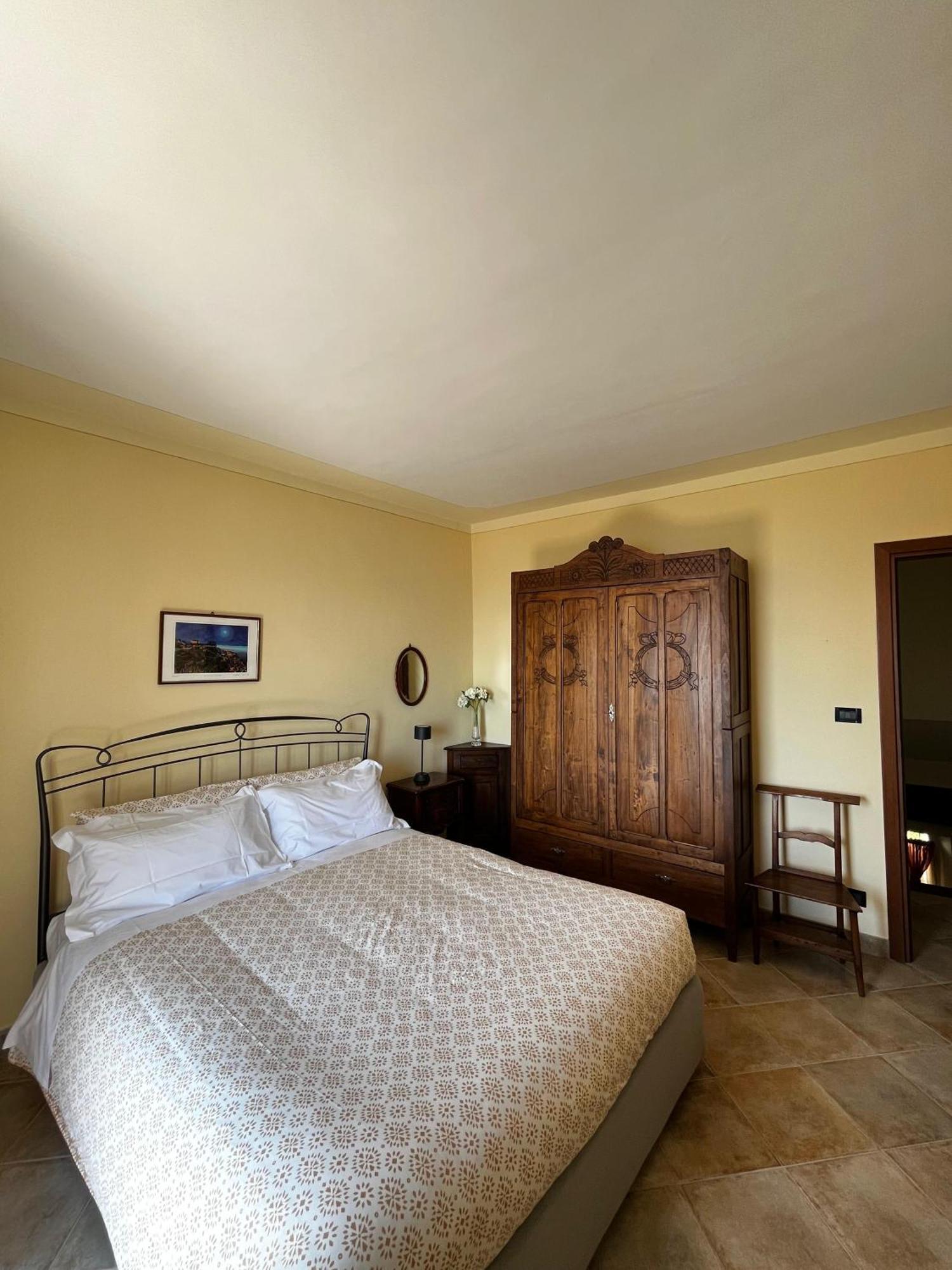 An Tij Sle - Nel Cuore Del Borgo Guarene Esterno foto
