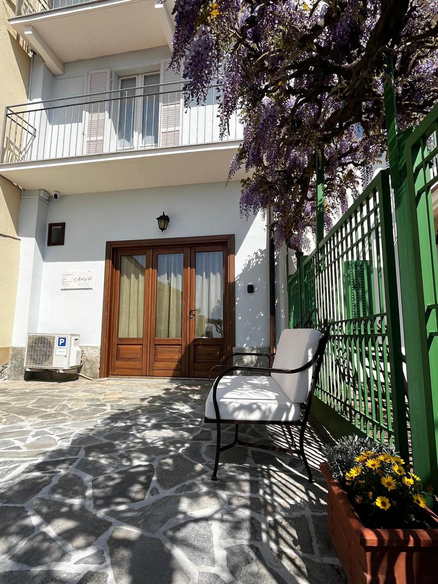 An Tij Sle - Nel Cuore Del Borgo Guarene Esterno foto